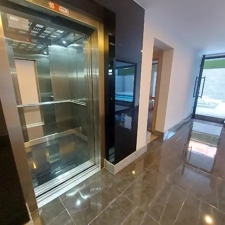 Aura Homes One Bedroom Near Cleopatra Apartment *