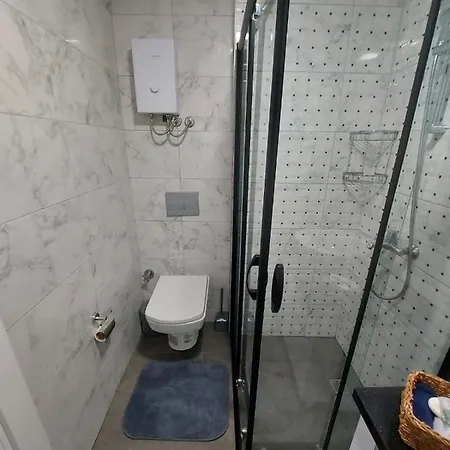 Aura Homes One Bedroom Near Cleopatra Apartment *