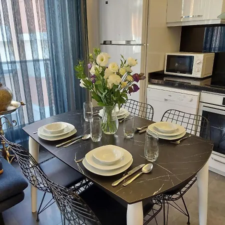 Aura Homes One Bedroom Near Cleopatra * Alanya