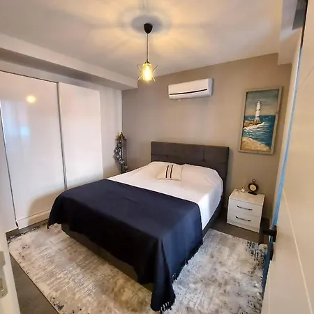 Aura Homes One Bedroom Near Cleopatra *
