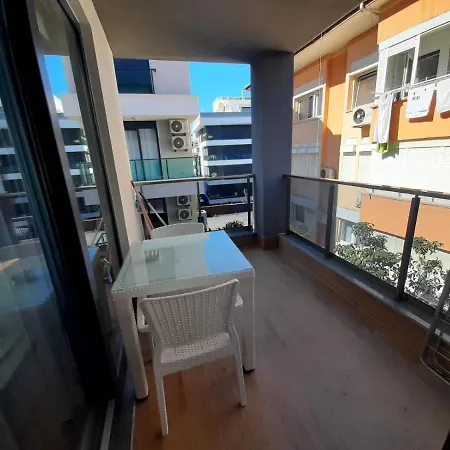 Апартаменты Aura Homes One Bedroom Near Cleopatra *