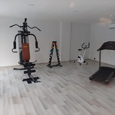 Aura Homes One Bedroom Near Cleopatra Апартаменты *